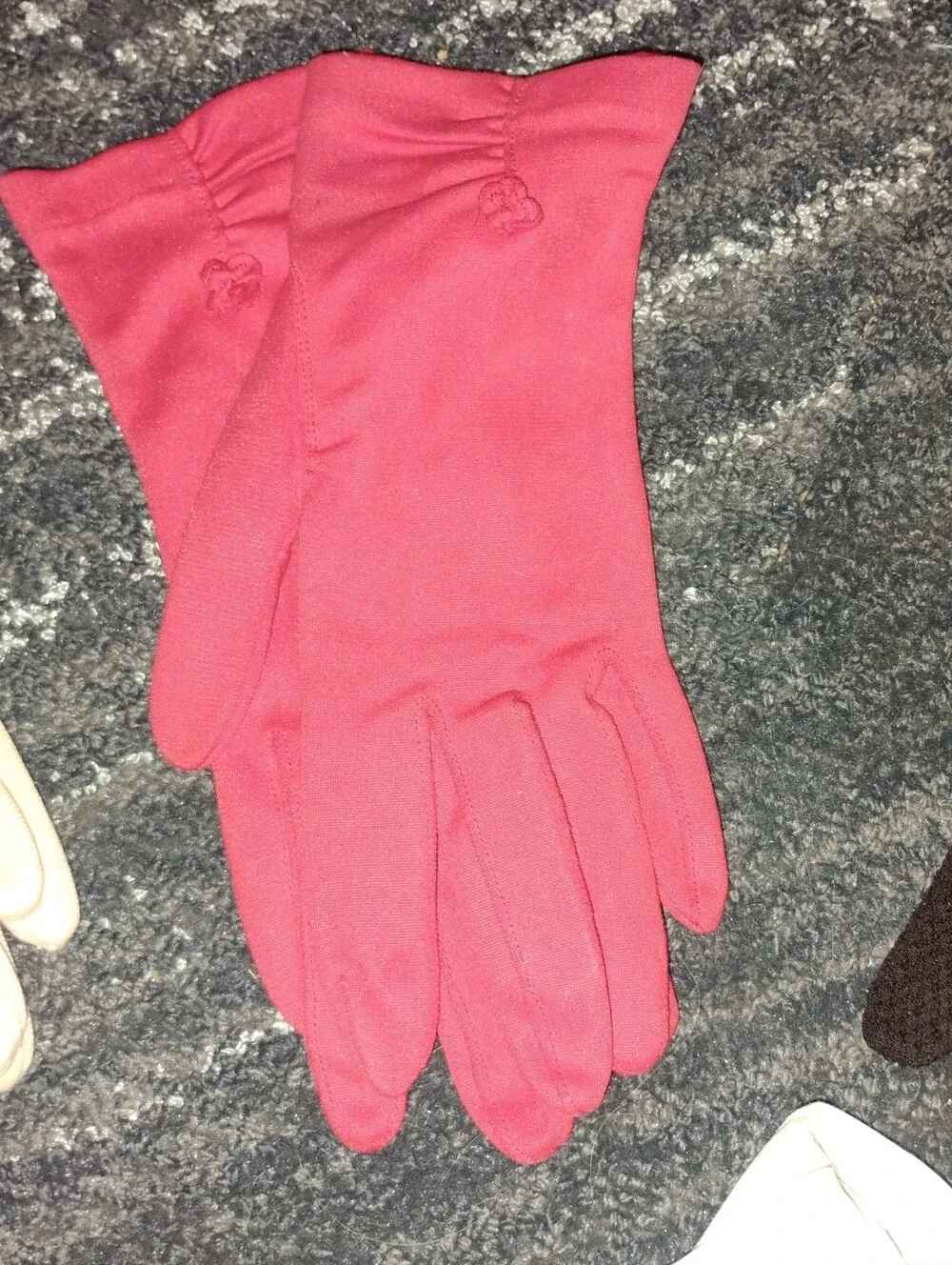14 Pair Of Ladies Gloves.  Most Vintage